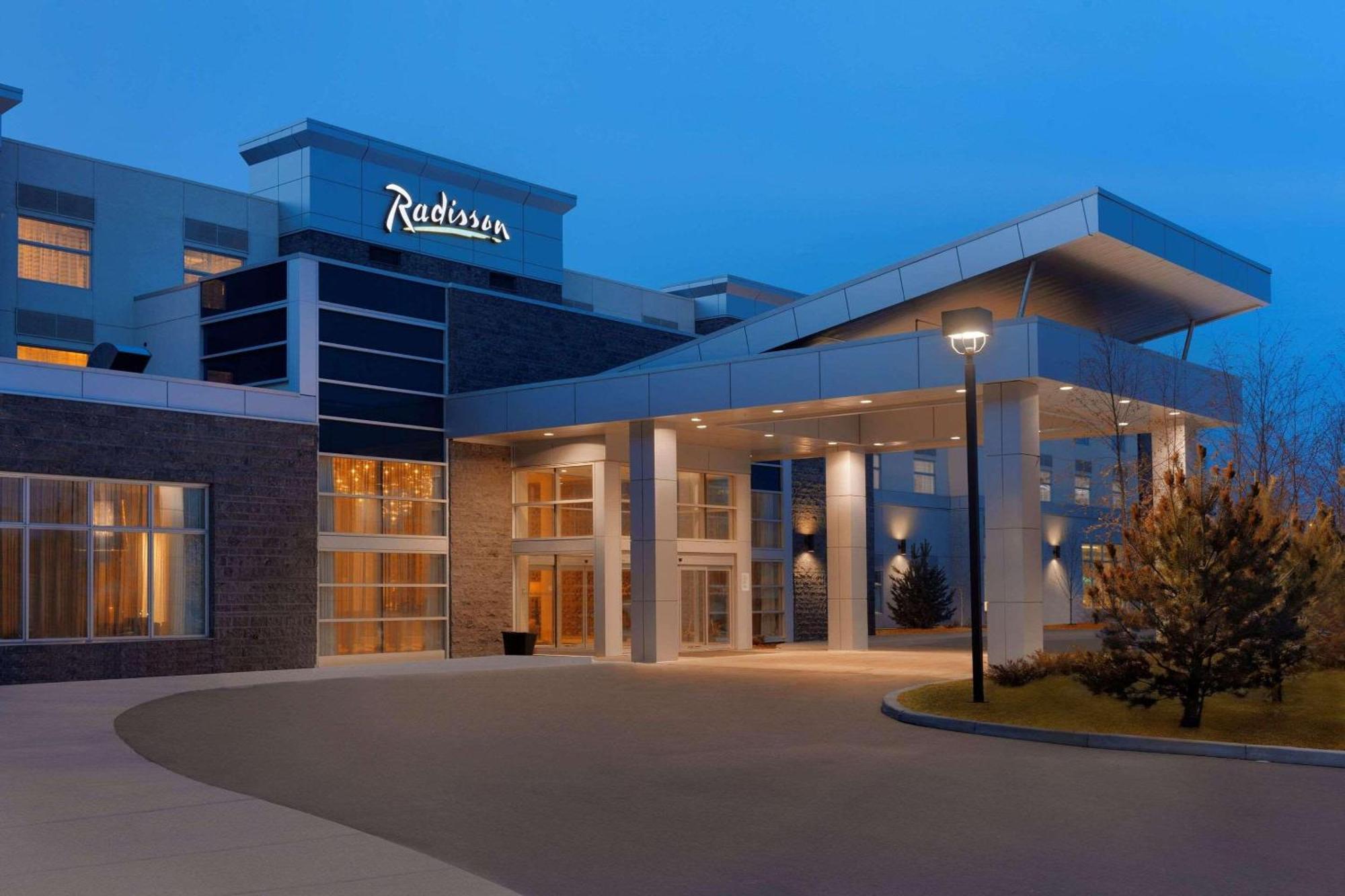 Radisson Hotel & Conference Centre Calgary Airport Buitenkant foto